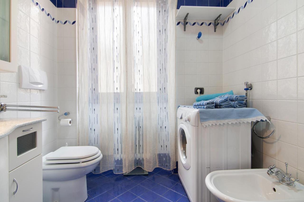 Ferienwohnung La Mansarda Di Eros E Tiziana Lanzo dʼIntelvi Exterior foto