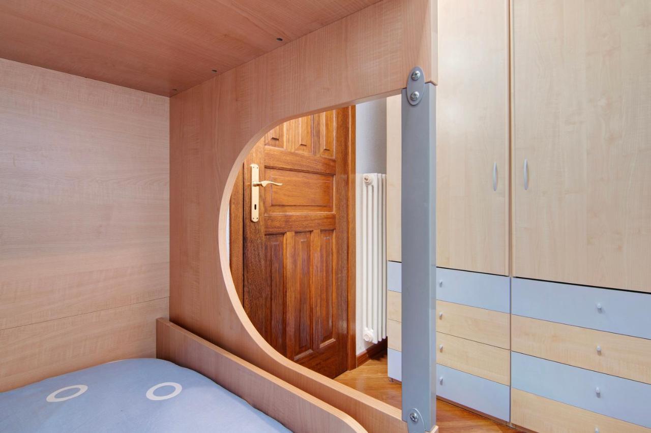 Ferienwohnung La Mansarda Di Eros E Tiziana Lanzo dʼIntelvi Exterior foto